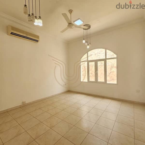 AL QURUM | LUXURY 5 BR VILLA FOR RENT 4