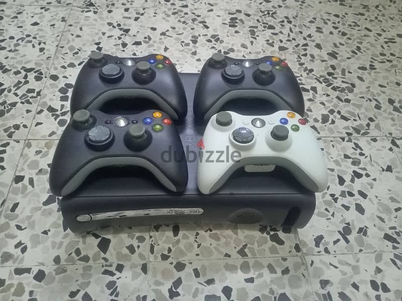 Xbox 360 4 controllers 5