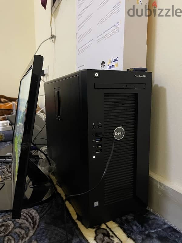 Dell PowerEdge t30 with ips led display 2