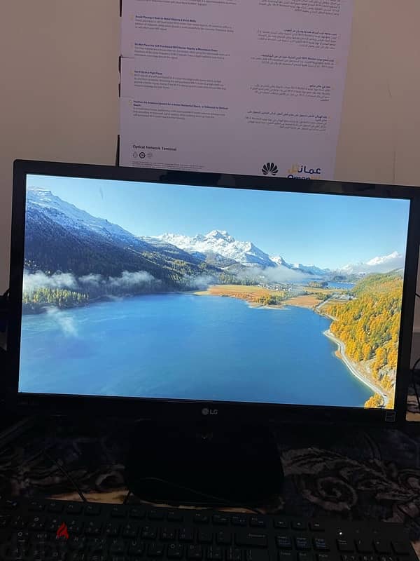 Dell PowerEdge t30 with ips led display 3