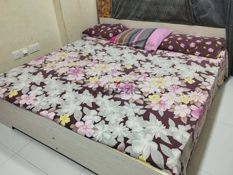 Bed and Mattress for sale 0