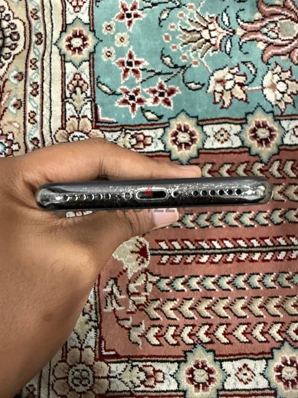 SALE/EXCHANGE - APPLE IPHONE X 64 GB 5