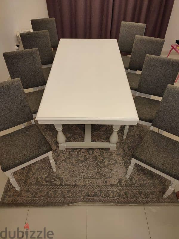 Dinning table with 8 chairs with carpet 6