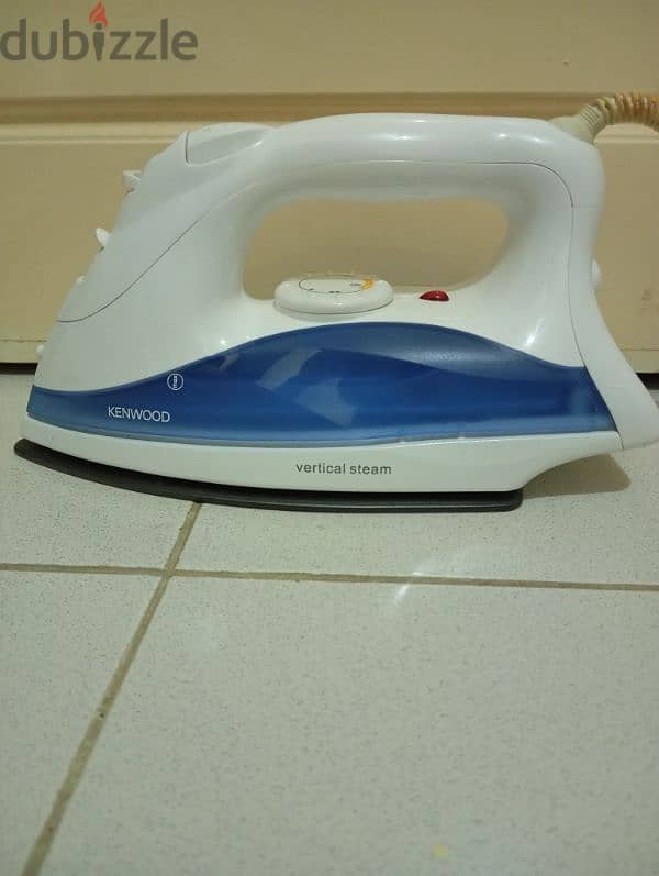 Barely used steam Iron available for sale 0