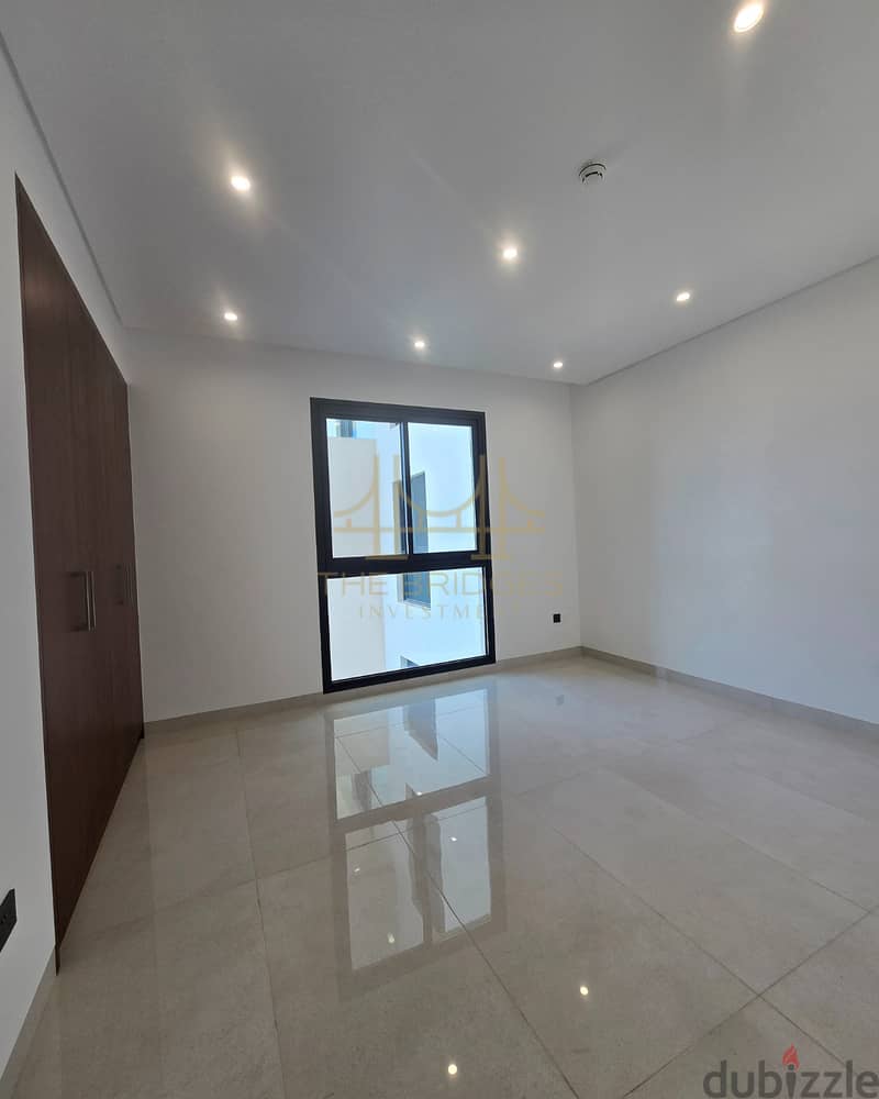 SEA VIEW APARTMENT IN Al MOUJ 4