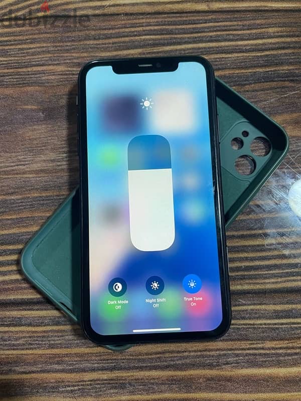 iphone 11 128 GB BATTERY 76% box and cabel 0