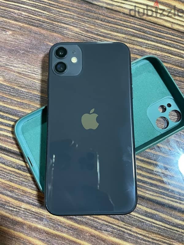 iphone 11 128 GB BATTERY 76% box and cabel 1