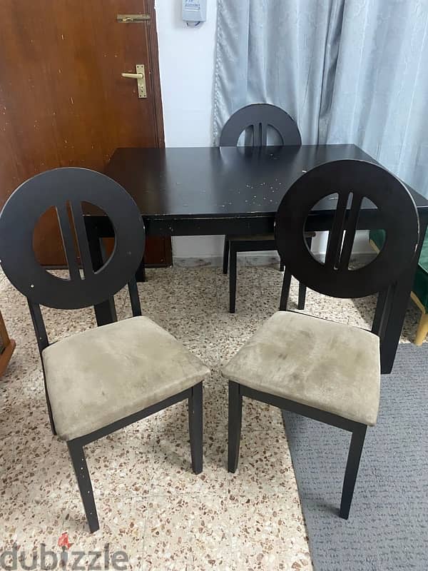 DINING TABLE WITH 5 CHAIRS 2