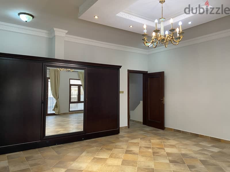 6me43-Authentic 4+1BHK Villa For Rent in Qurum 11