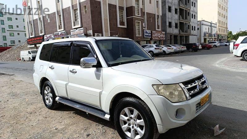 Mitsubishi Pajero 2012 0