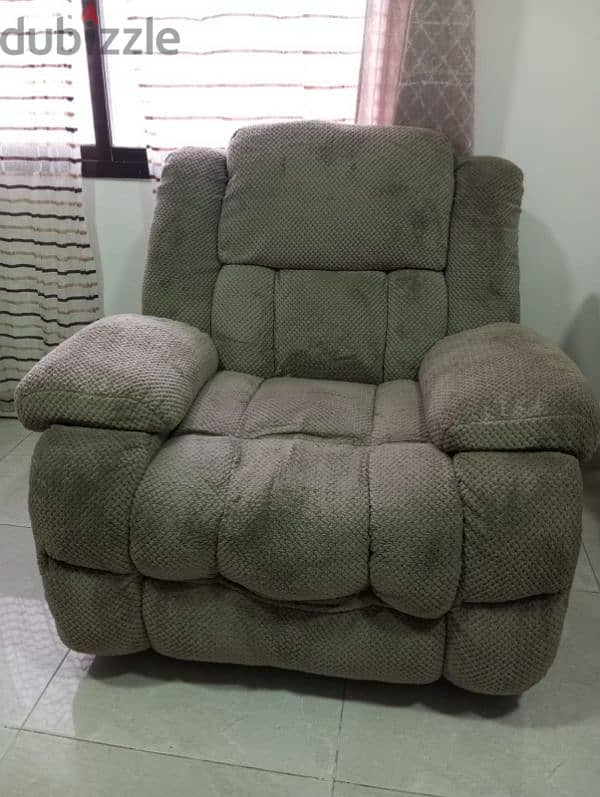 Recliner Sofa Set For Selling 0