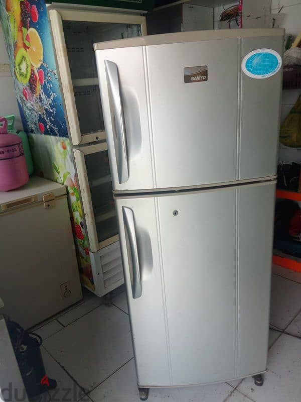 Sanyo Family Fridge For Sale Price 50 OMR 0