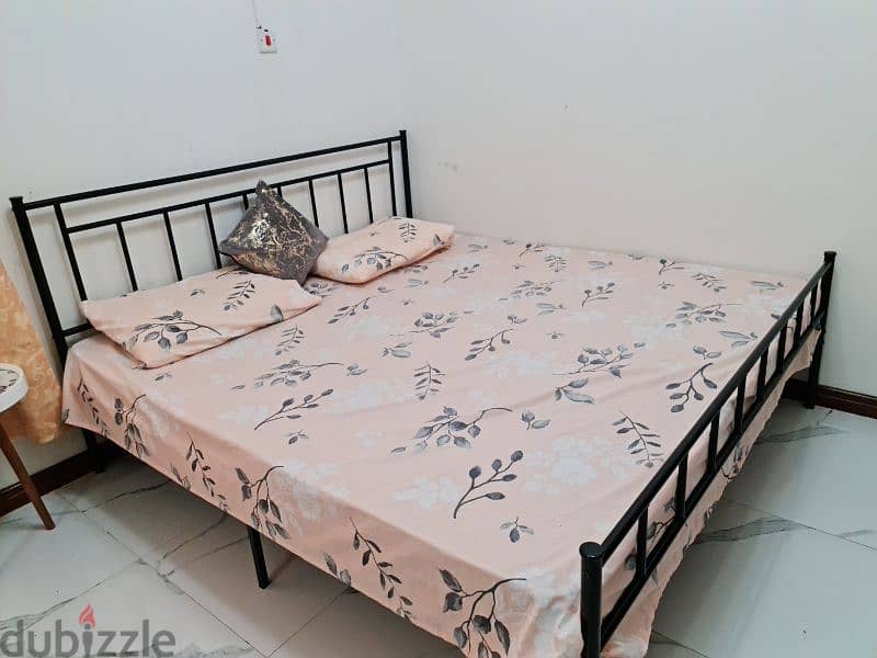 Branded King Size Bed for Sale! 5