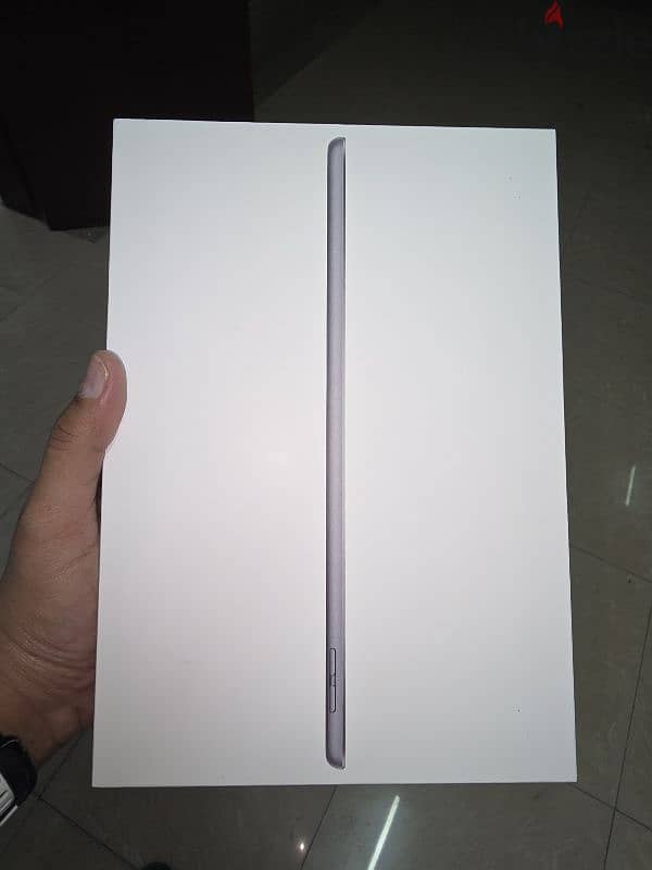 Apple  i pad 9th generation 6