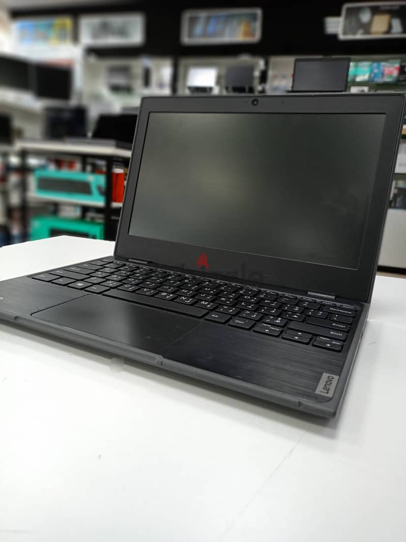 Lenovo 100E Intel Celeron 4GB Ram 128GB SSD 0