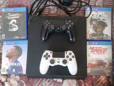 PS4 BUNDLE:Console,4 games,2 controllers- GREAT CONDITION