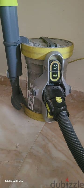 high end canister type vacuum cleaner