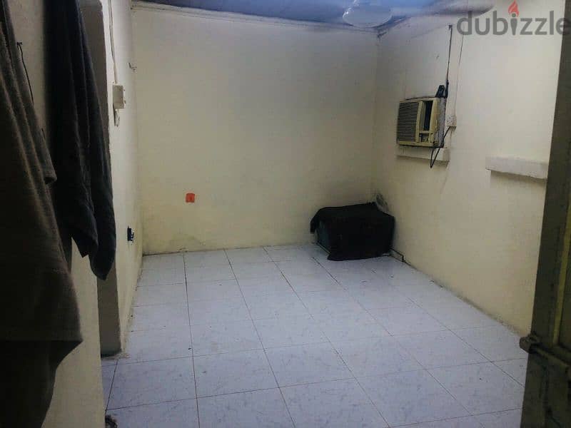 room for rent with kitchen and toilet separate 1