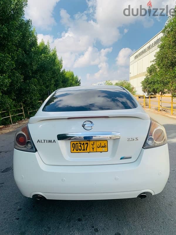 Nissan Altima 2010 0