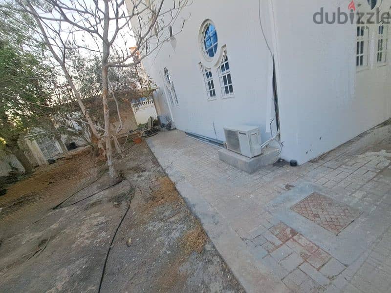 ground floor of a house in khoud near Bani Omir mosque 18