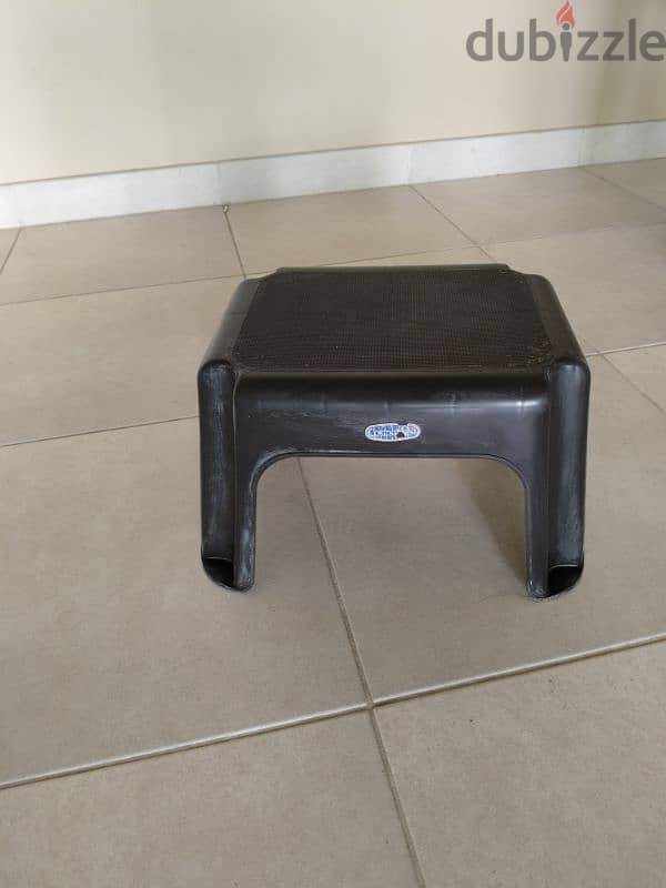 Bath table 1