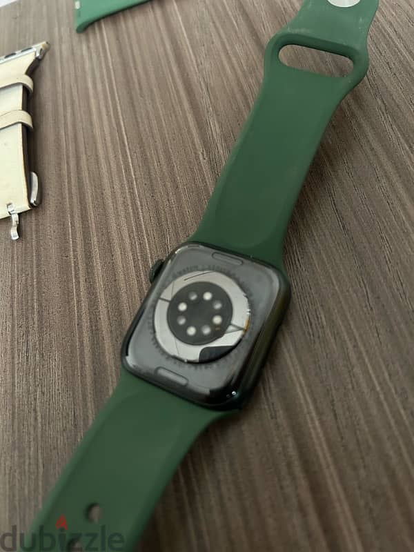 apple watch series 8 like new 0