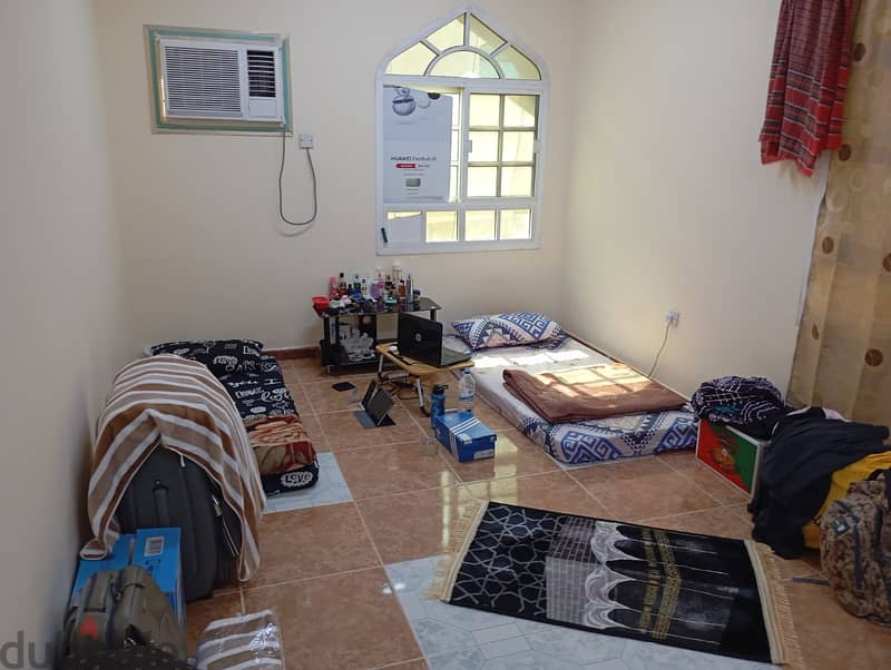 Room/Bedspace for Muslims at Ideal Location 0