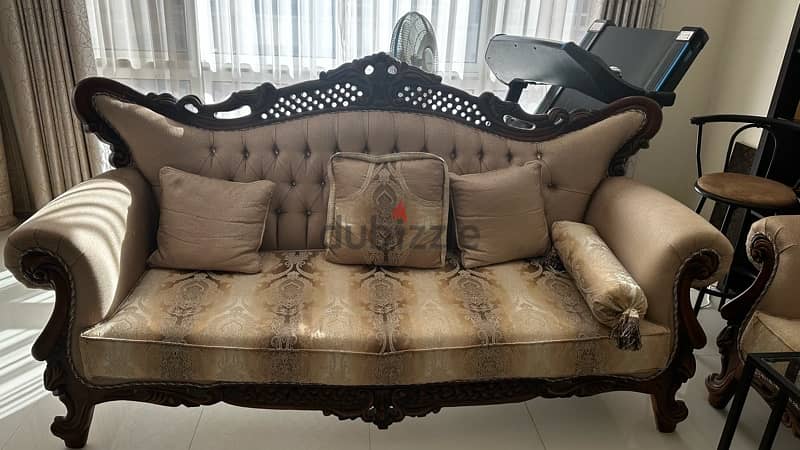 2 no’s 3 seater sofas. excellent condition. 2