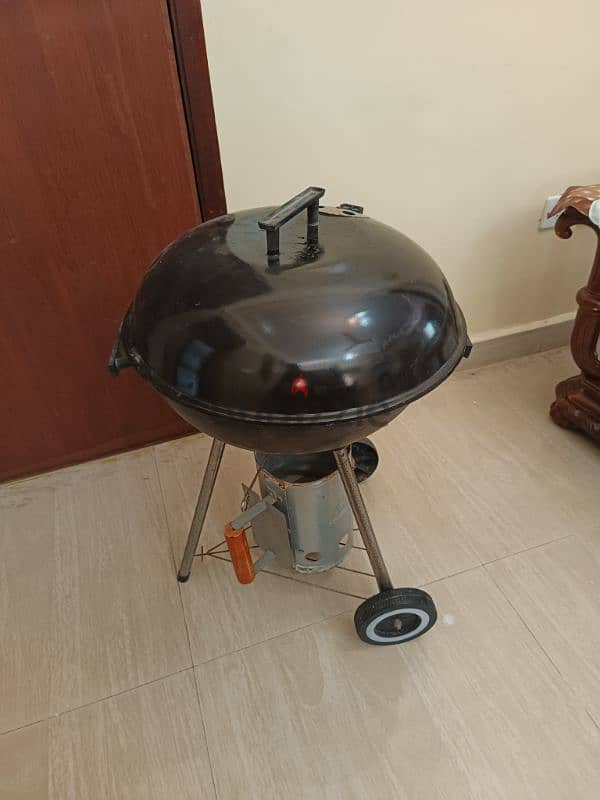 Used barbeque stand with grill 1