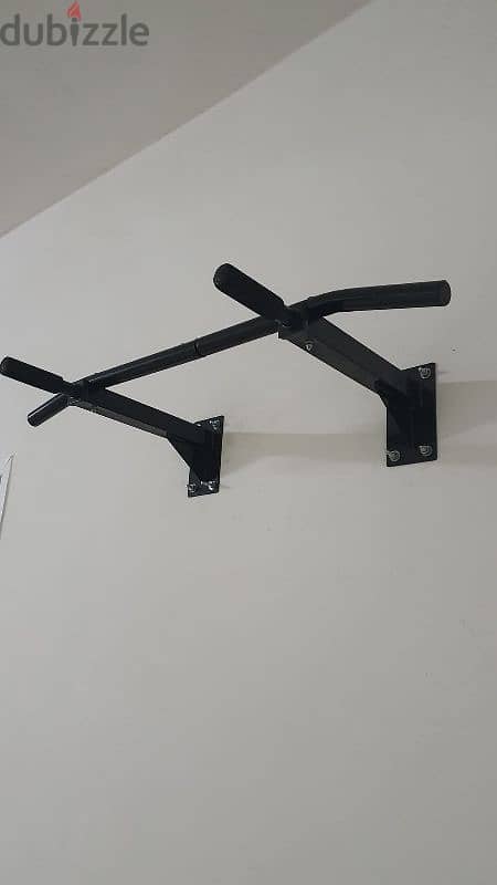 Wall Mount chin up bar 2