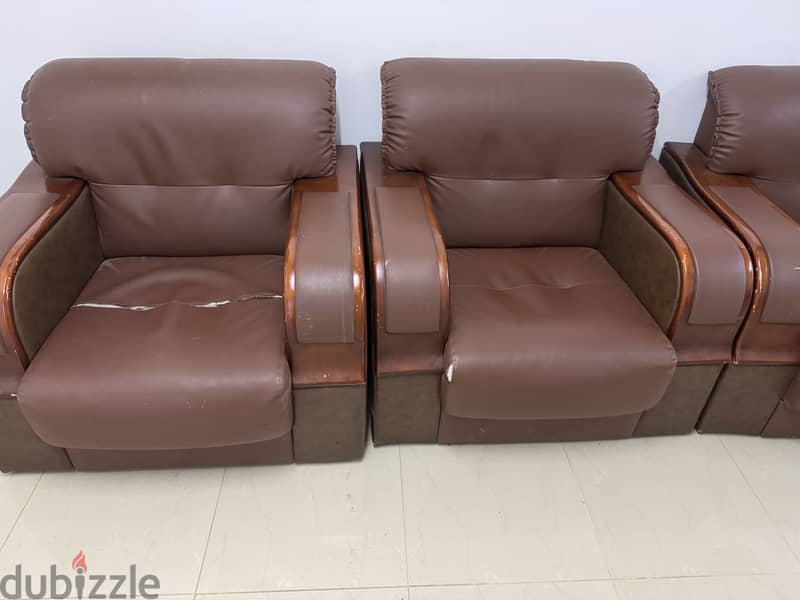 Sofa set urgent sale 0