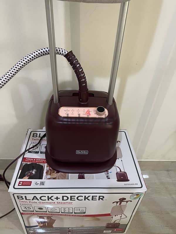 Black & Decker 2400 W garment steamer 4