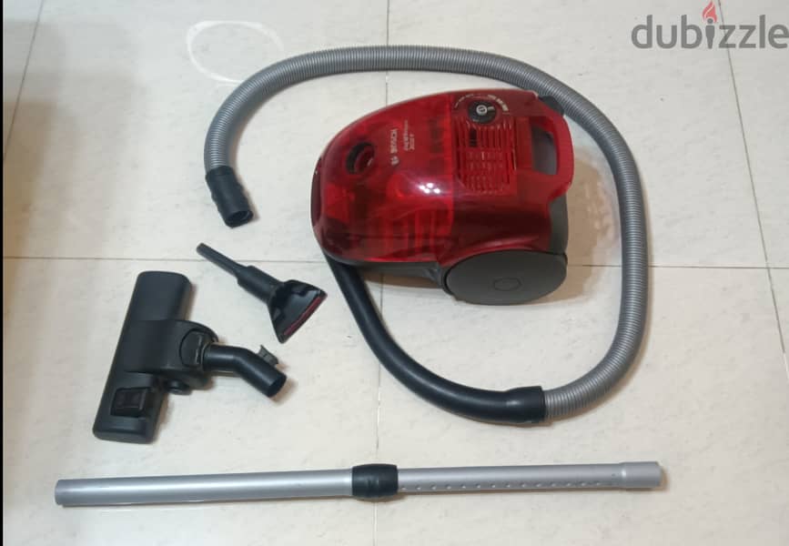 Bosch 2000W Vacuum cleaner 2