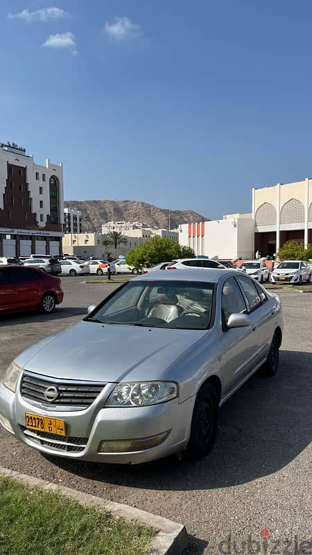 Nissan Sunny 2011 0