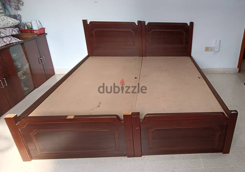 DOUBLE BED (AS SEEN IN PICTURE) WITH ATTACHED DRAWERS 0