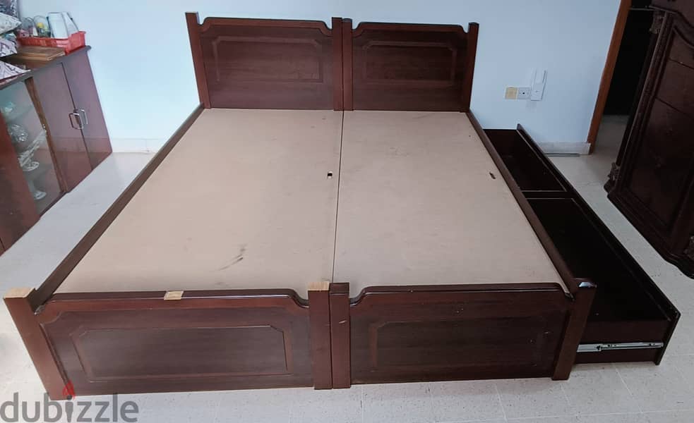 DOUBLE BED (AS SEEN IN PICTURE) WITH ATTACHED DRAWERS 1