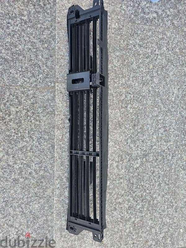 Nissan rogue 2021 - 2023 grill shutter 1