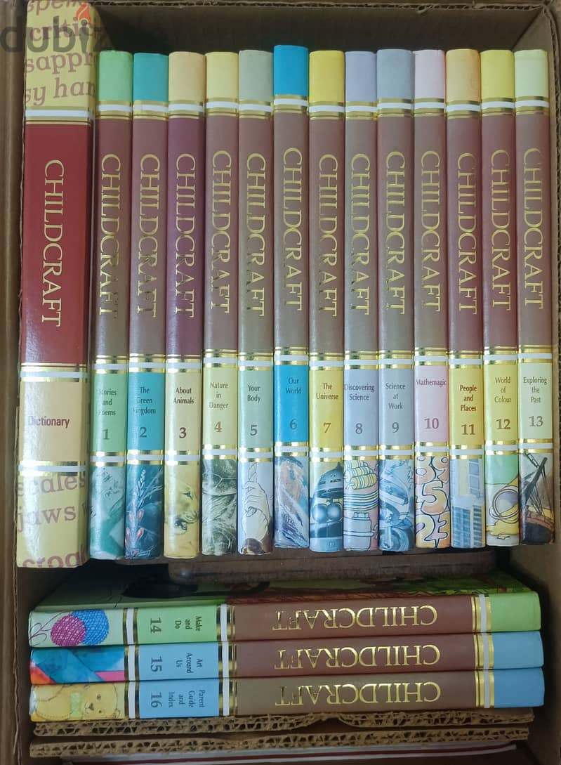 FULL SET OF CHILDCRAFT BOOKS 0