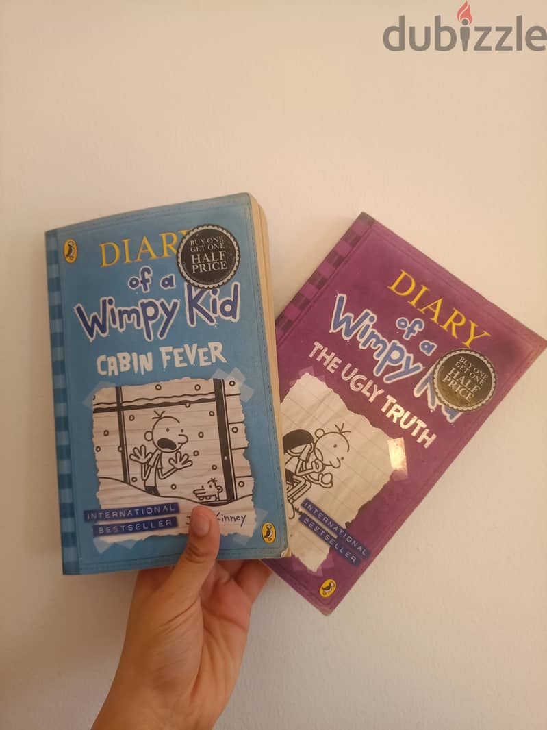 4 WIMPY KID BOOKS 0