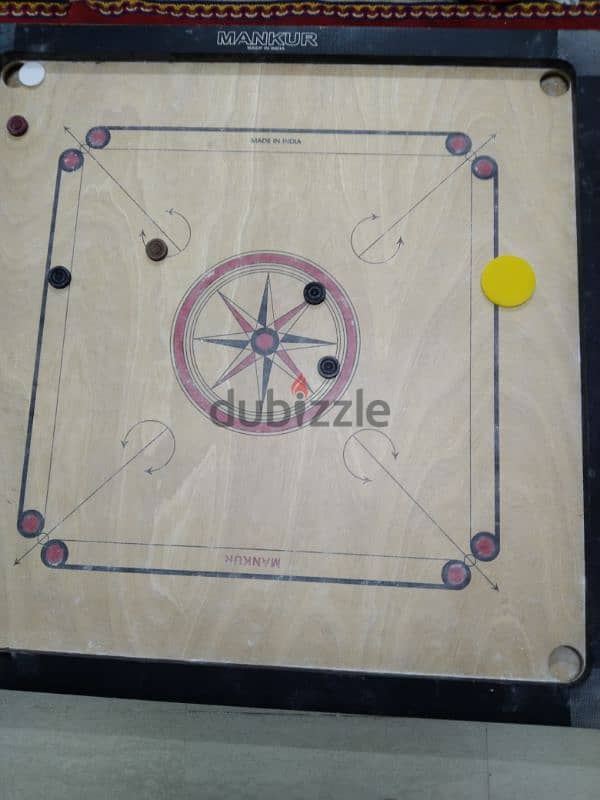 Carrom board king size in good condition for sale 0