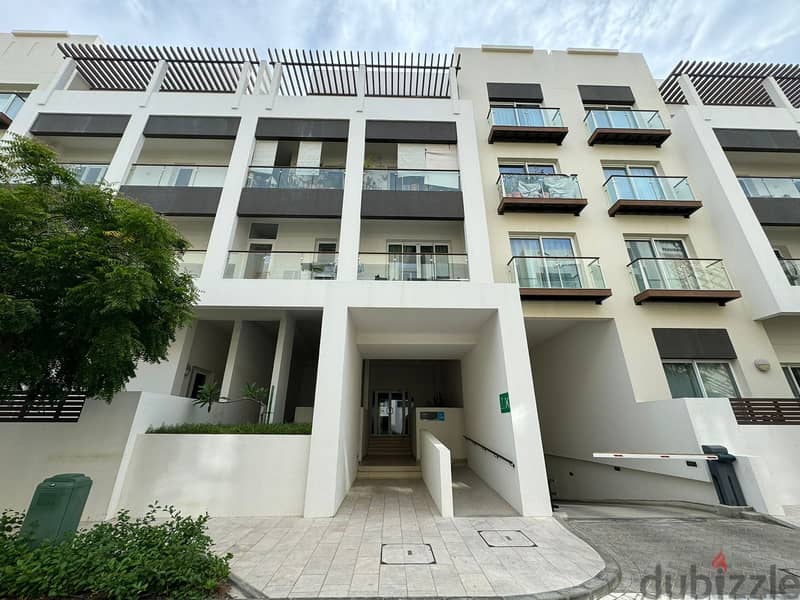 1 + 1 BR Apartment in Al Mouj with Shared Pool 0