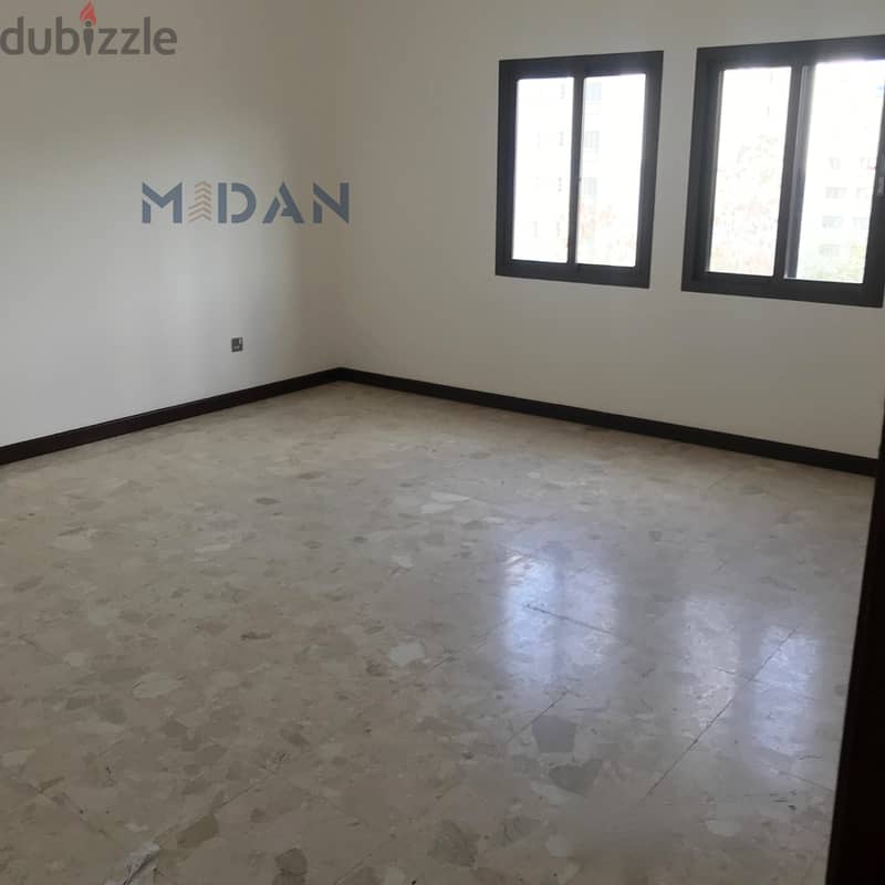 AL QURUM | BEAUTIFUL 3 BR COMPOUND VILLA 2