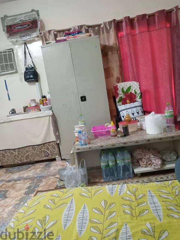 sharing family or bacolar room for rent 97416291 1