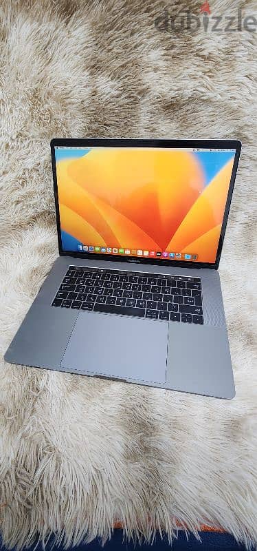 MacBook Pro A1707 i7 16gb 4gb graphics 3