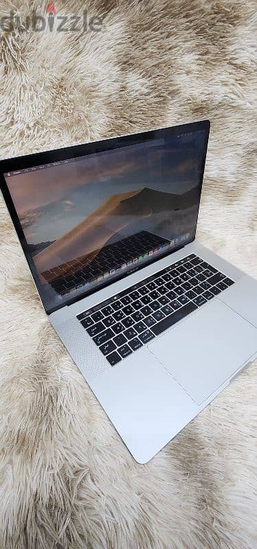 MacBook Pro A1707 i7 16gb 4gb graphics 2