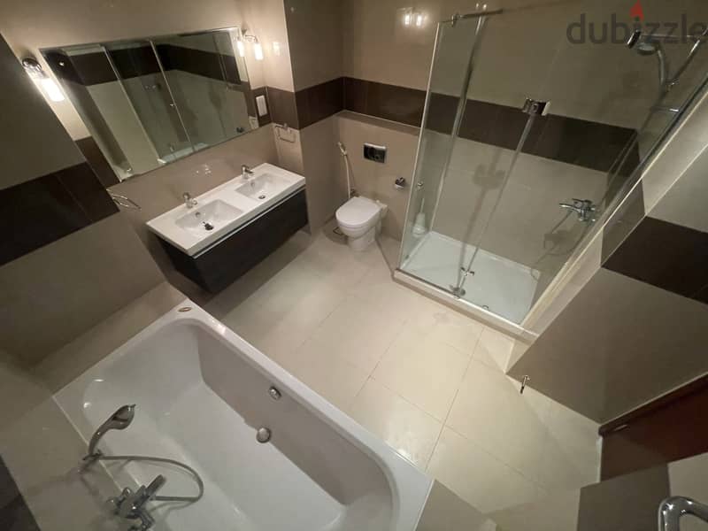 2 Bedroom Apartment With Study for Rent in Al Mouj 6