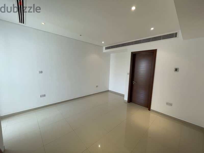 2 Bedroom Apartment With Study for Rent in Al Mouj 7