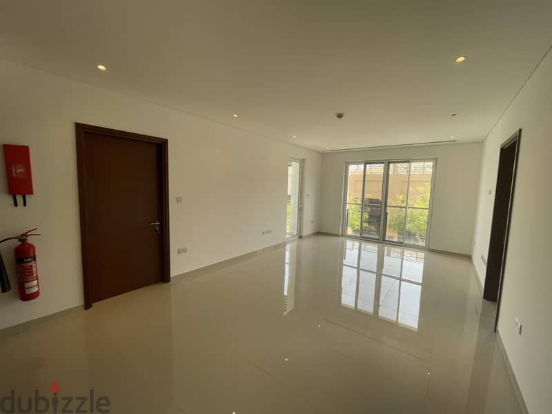 2 Bedroom Apartment With Study for Rent in Al Mouj 8