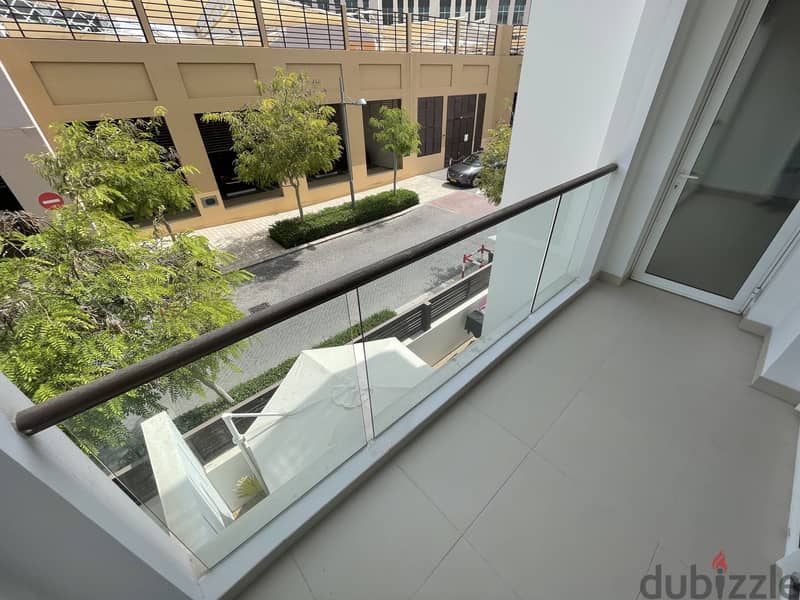 2 Bedroom Apartment With Study for Rent in Al Mouj 10