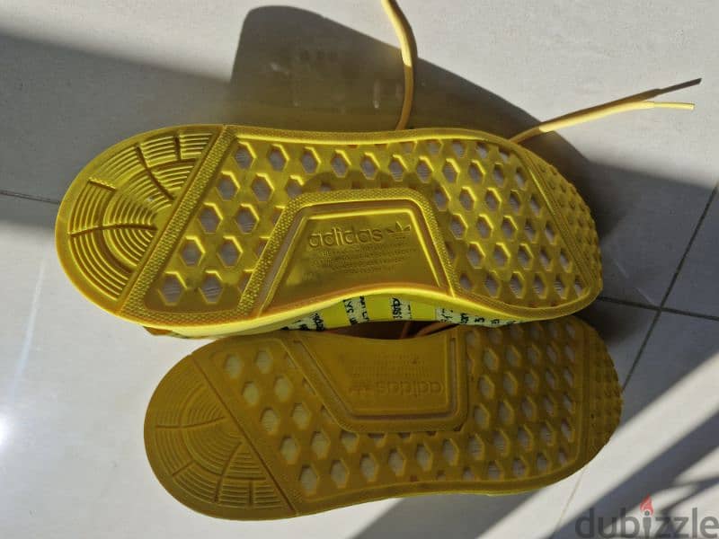 Yellow Adidas Size 42.5 (42) 3